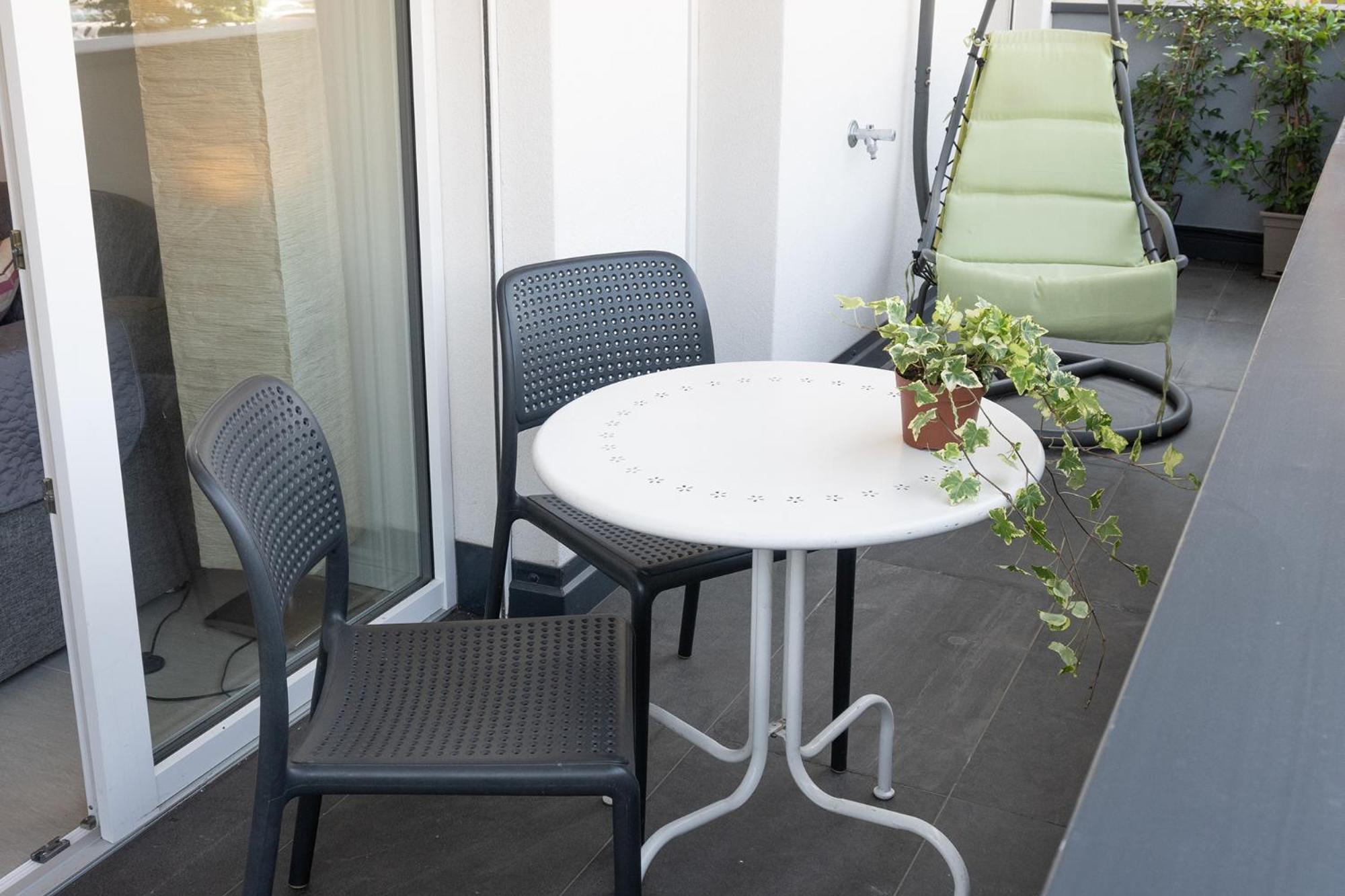 Civetta Blu, Blue Owl Apartments Trento Bagian luar foto